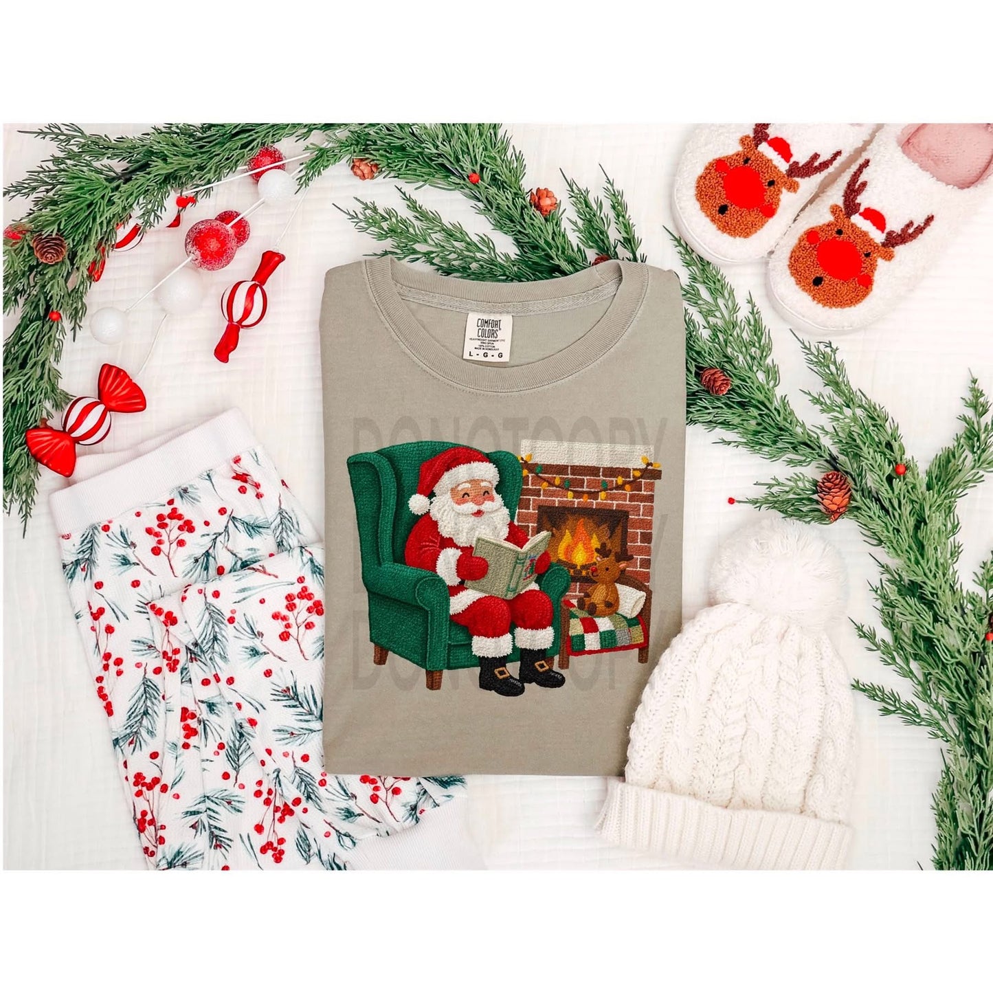 Faux Patch Santa Reading